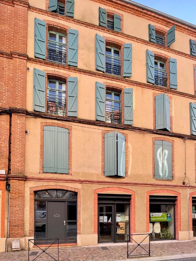 Le Theatre, Coeur De Ville Montauban Bagian luar foto